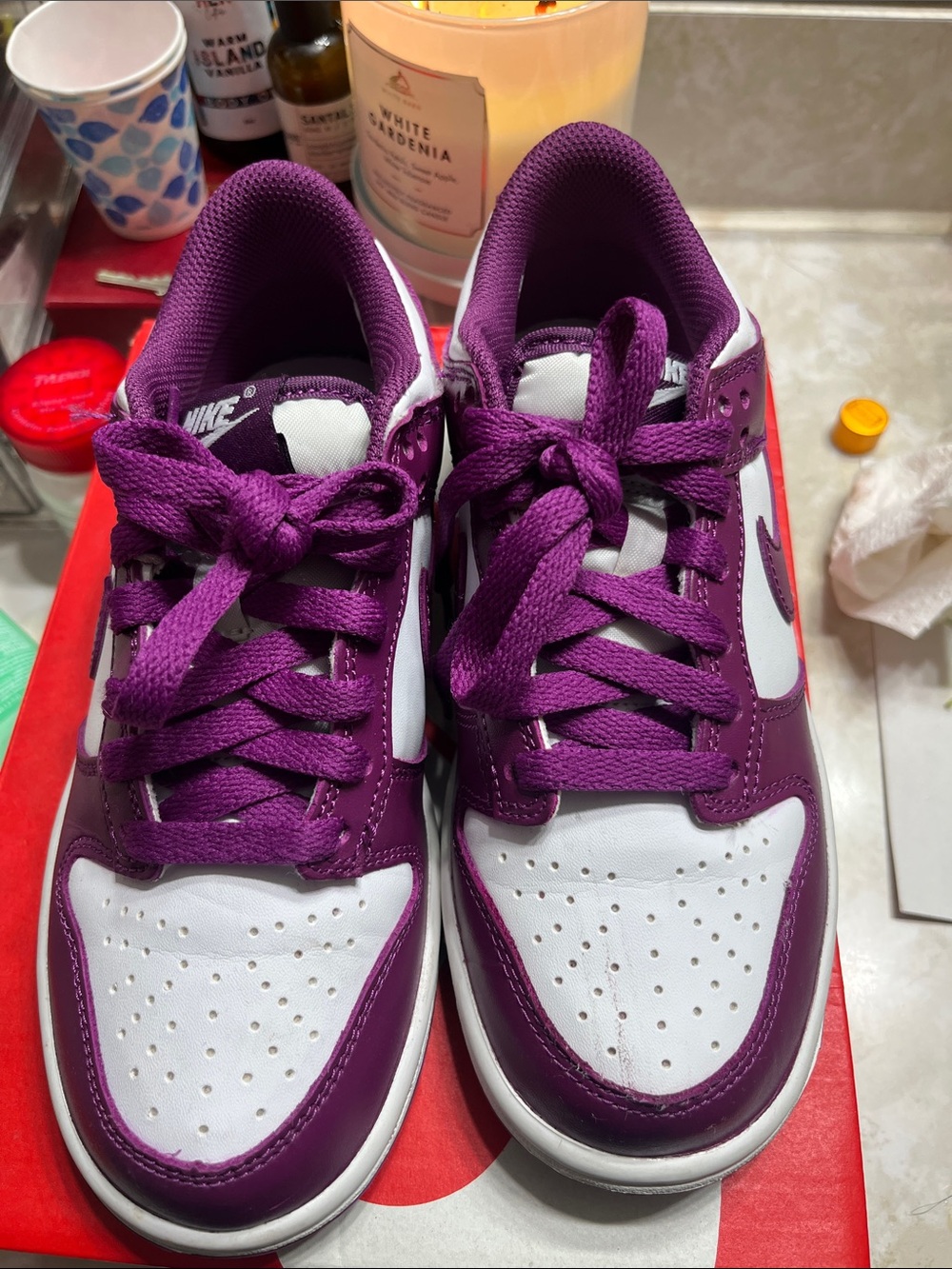 Nike Low-Top Sneakers in Purple and White